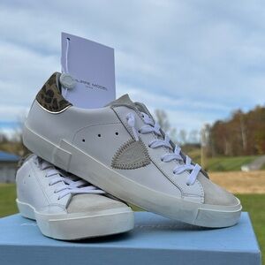 L👀K, Gorgeous NEW Philippe Model PRSX low-cut Women's White/Beige leather,sz 8